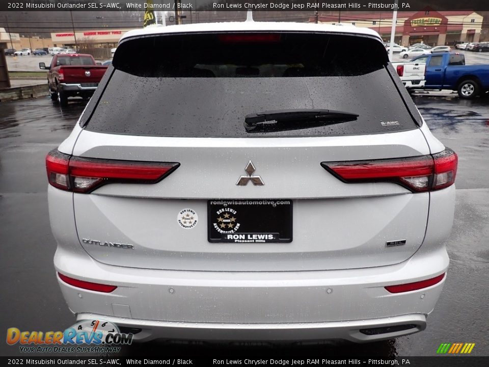 2022 Mitsubishi Outlander SEL S-AWC White Diamond / Black Photo #4