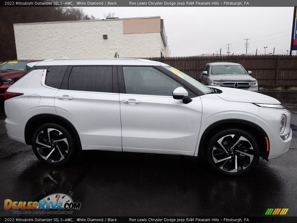 2022 Mitsubishi Outlander SEL S-AWC White Diamond / Black Photo #7