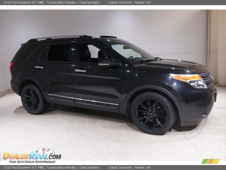 2013 Ford Explorer XLT 4WD Tuxedo Black Metallic / Charcoal Black Photo #1