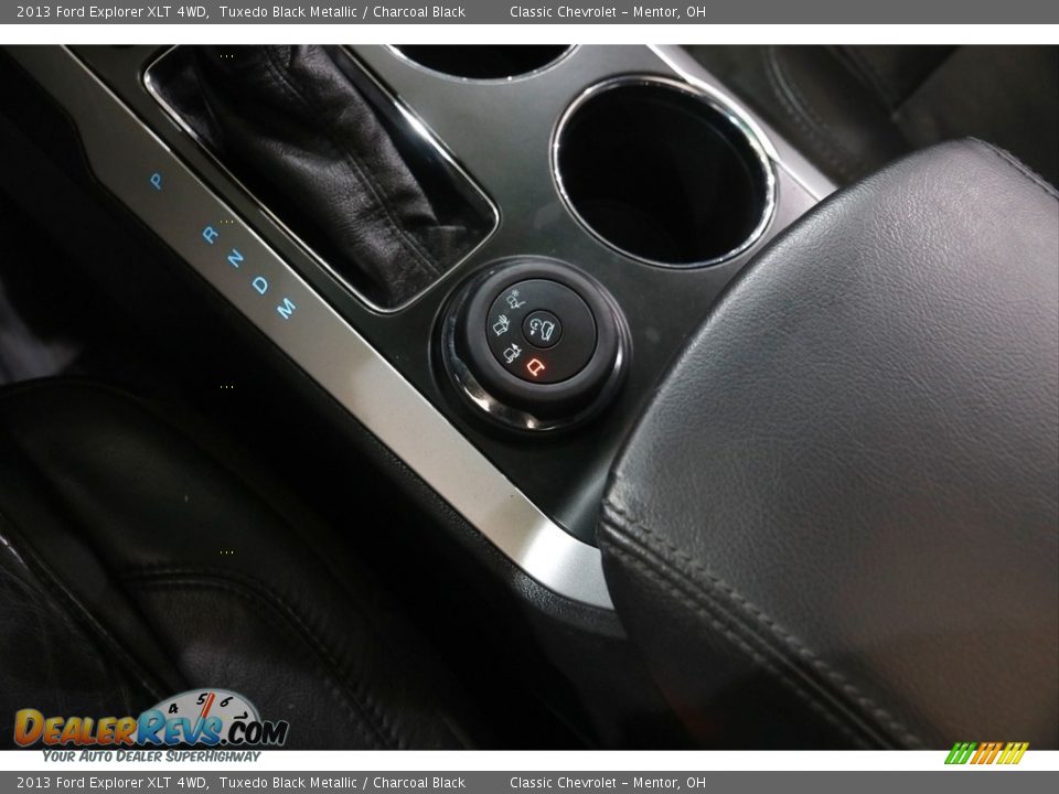 2013 Ford Explorer XLT 4WD Tuxedo Black Metallic / Charcoal Black Photo #15