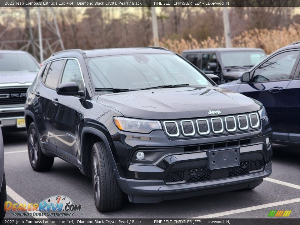 2022 Jeep Compass Latitude Lux 4x4 Diamond Black Crystal Pearl / Black Photo #3