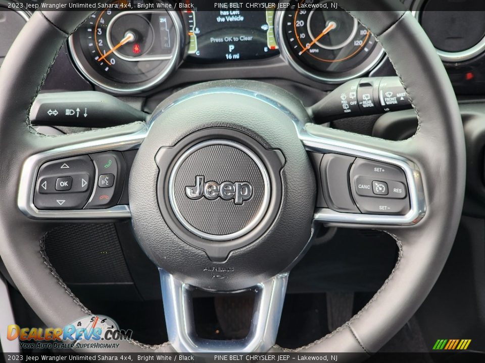 2023 Jeep Wrangler Unlimited Sahara 4x4 Steering Wheel Photo #10