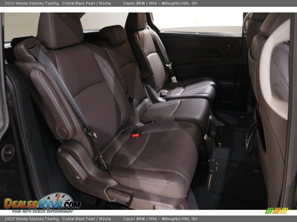 2020 Honda Odyssey Touring Crystal Black Pearl / Mocha Photo #18