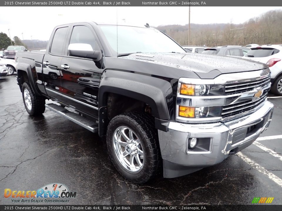 Front 3/4 View of 2015 Chevrolet Silverado 2500HD LTZ Double Cab 4x4 Photo #9