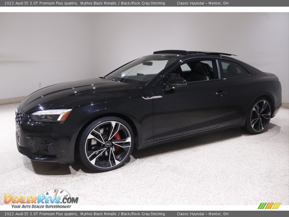 Front 3/4 View of 2022 Audi S5 3.0T Premium Plus quattro Photo #3