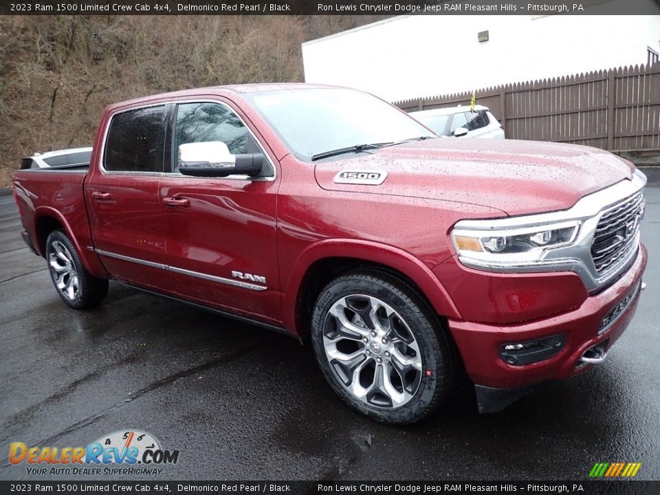 Front 3/4 View of 2023 Ram 1500 Limited Crew Cab 4x4 Photo #8