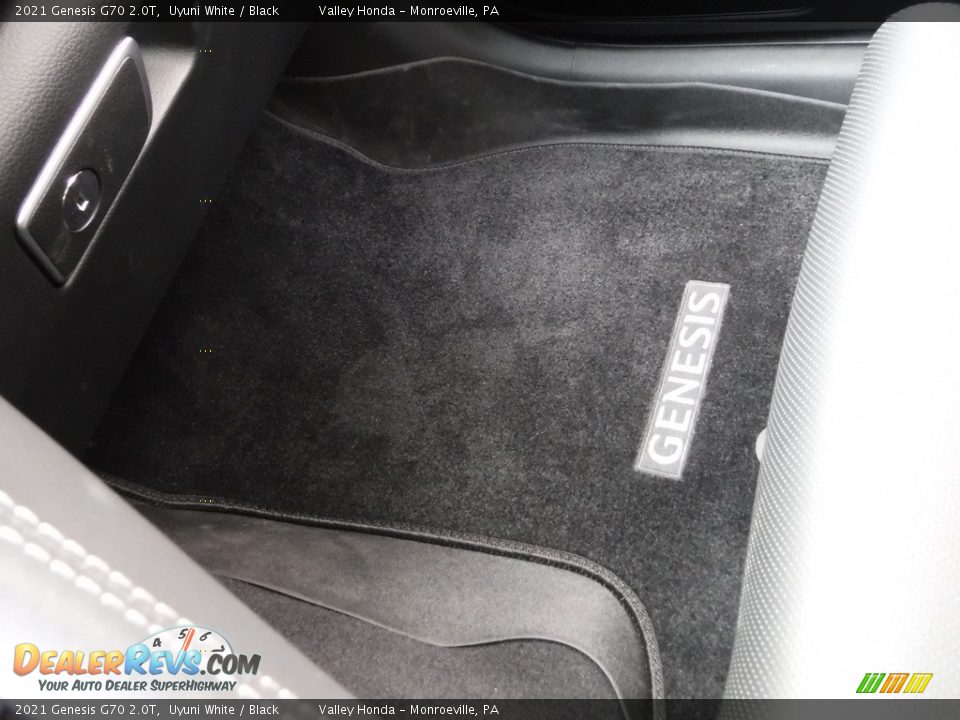 2021 Genesis G70 2.0T Uyuni White / Black Photo #25