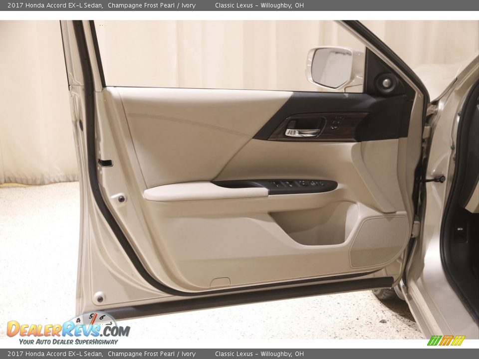 2017 Honda Accord EX-L Sedan Champagne Frost Pearl / Ivory Photo #4