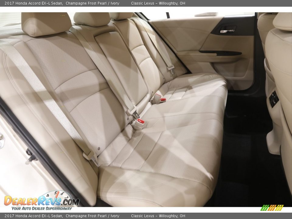 2017 Honda Accord EX-L Sedan Champagne Frost Pearl / Ivory Photo #18