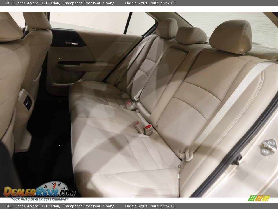 2017 Honda Accord EX-L Sedan Champagne Frost Pearl / Ivory Photo #19