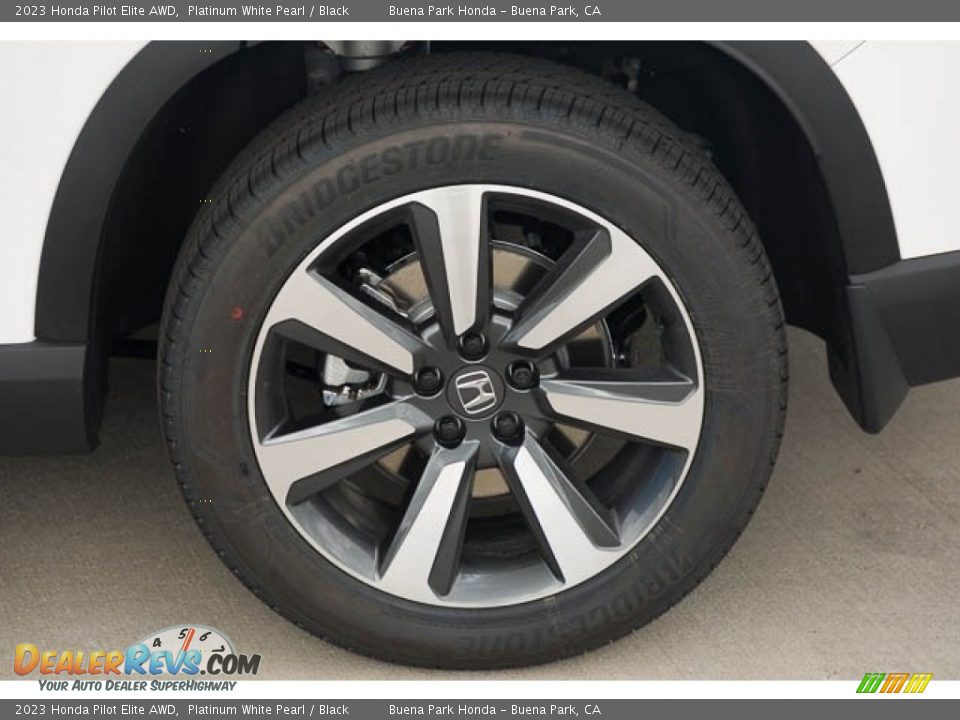 2023 Honda Pilot Elite AWD Wheel Photo #12