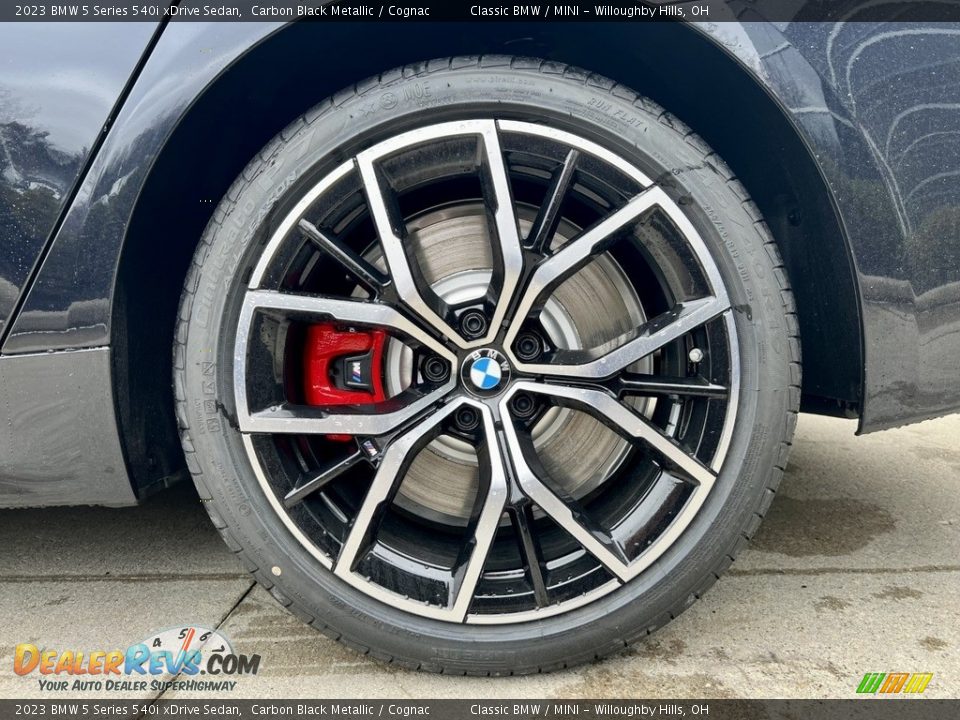 2023 BMW 5 Series 540i xDrive Sedan Wheel Photo #2