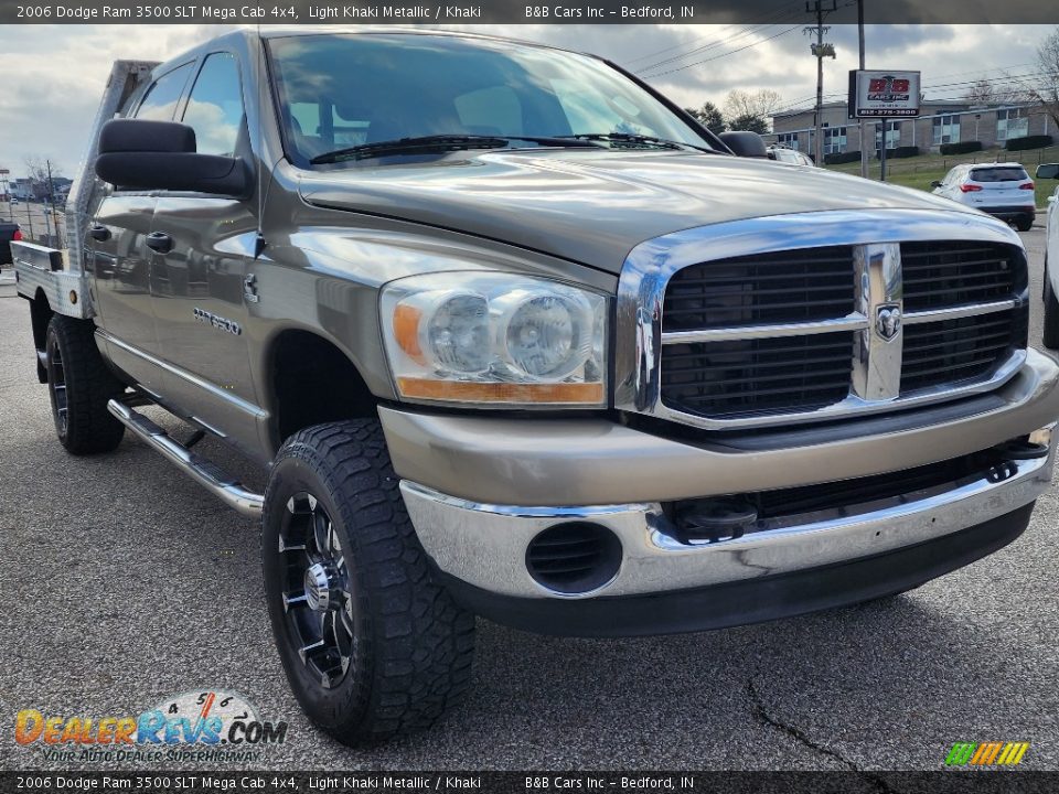 2006 Dodge Ram 3500 SLT Mega Cab 4x4 Light Khaki Metallic / Khaki Photo #21