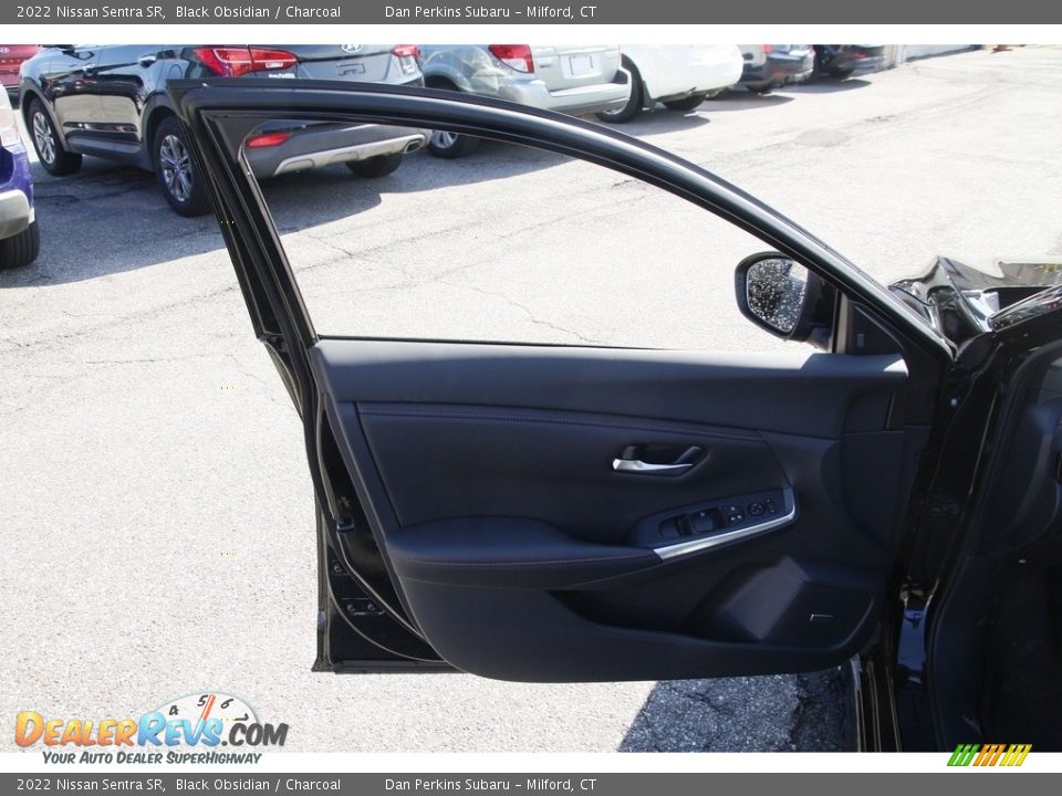2022 Nissan Sentra SR Black Obsidian / Charcoal Photo #9