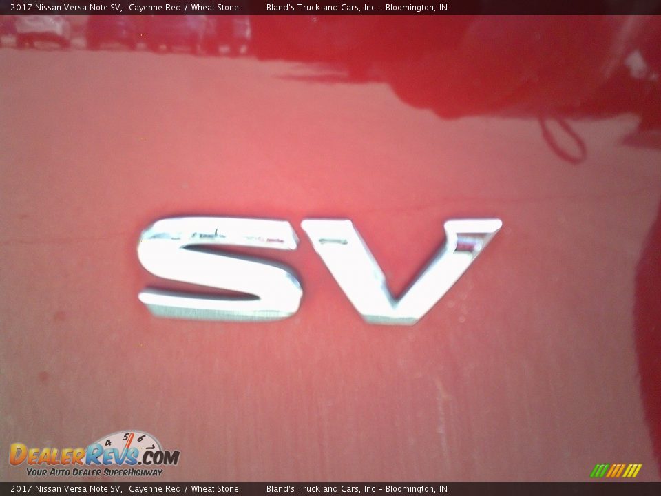 2017 Nissan Versa Note SV Cayenne Red / Wheat Stone Photo #10
