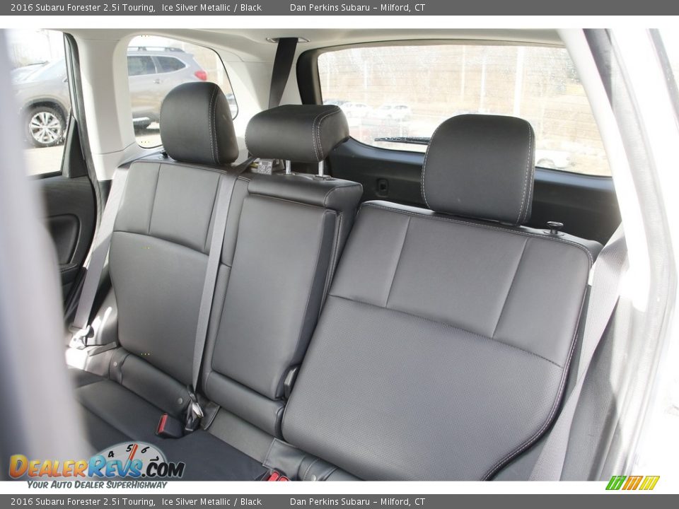 2016 Subaru Forester 2.5i Touring Ice Silver Metallic / Black Photo #13