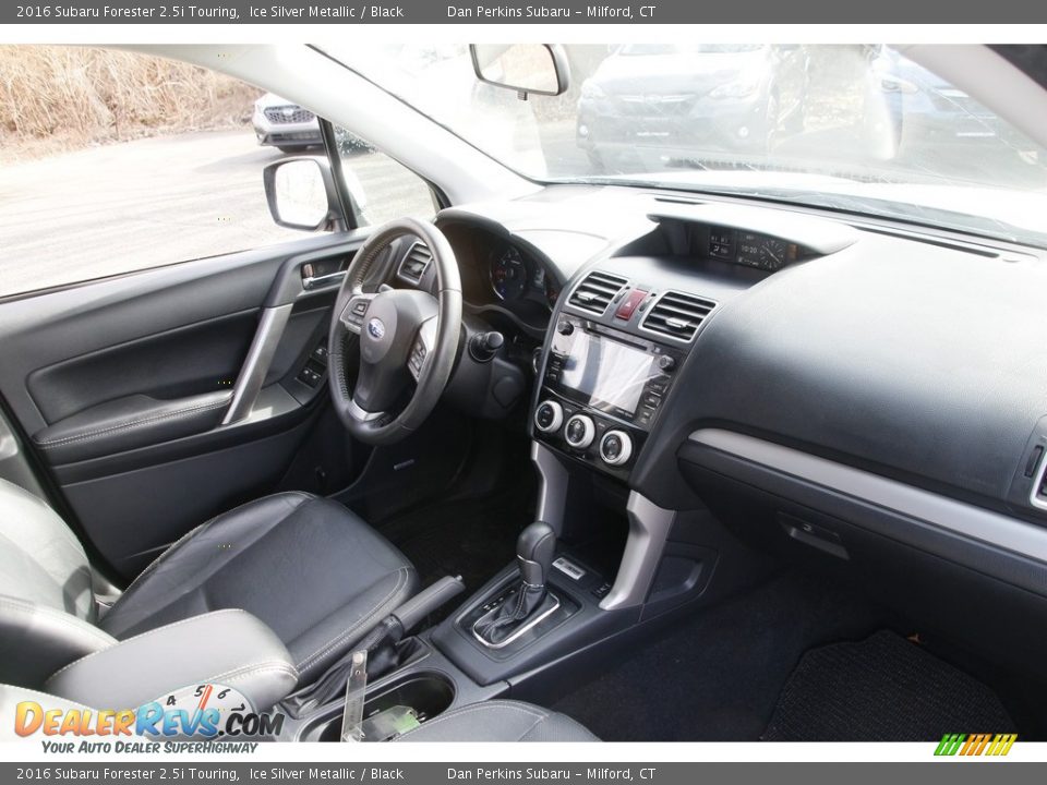 2016 Subaru Forester 2.5i Touring Ice Silver Metallic / Black Photo #17