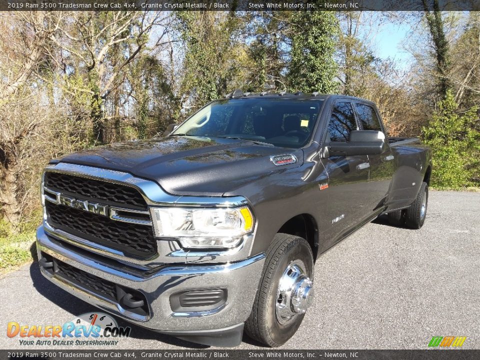 2019 Ram 3500 Tradesman Crew Cab 4x4 Granite Crystal Metallic / Black Photo #2