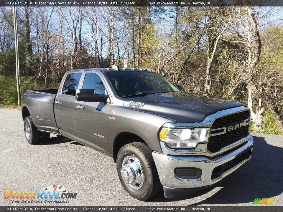 2019 Ram 3500 Tradesman Crew Cab 4x4 Granite Crystal Metallic / Black Photo #4