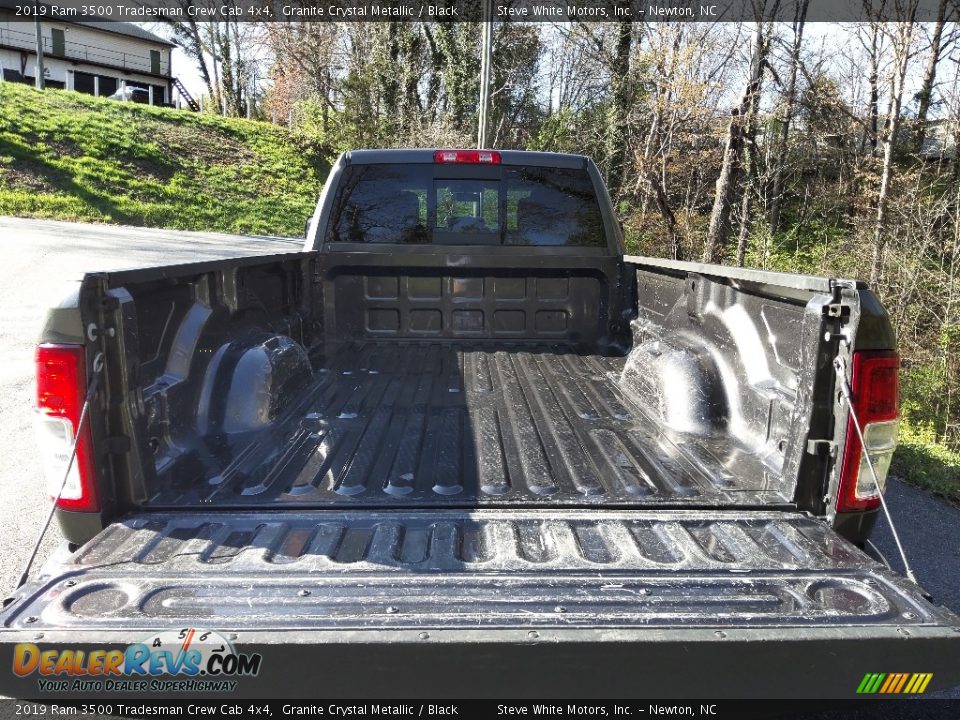 2019 Ram 3500 Tradesman Crew Cab 4x4 Granite Crystal Metallic / Black Photo #8