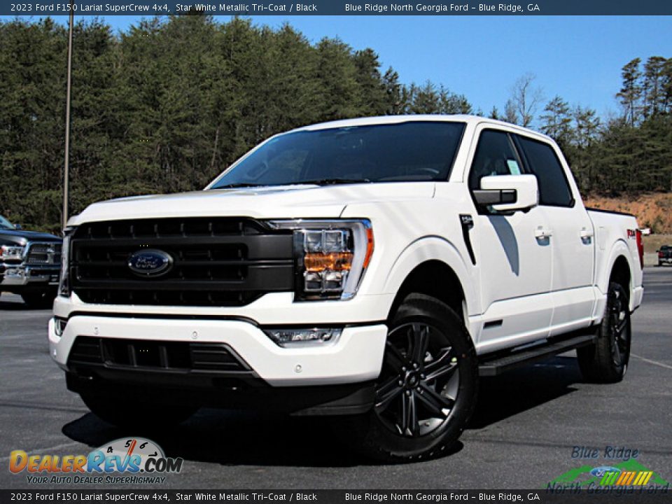 Front 3/4 View of 2023 Ford F150 Lariat SuperCrew 4x4 Photo #1