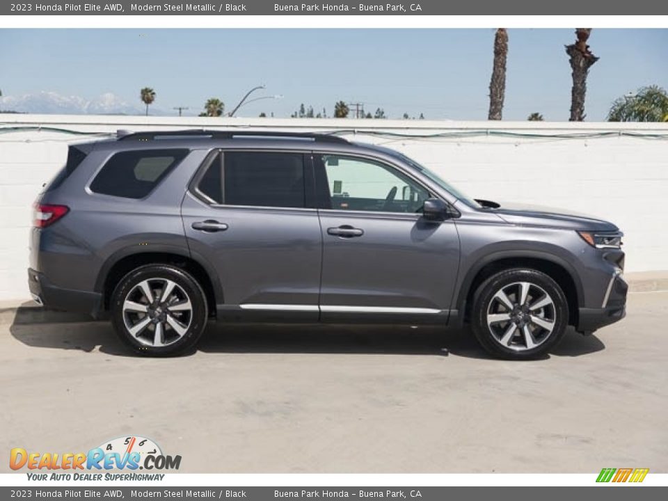 Modern Steel Metallic 2023 Honda Pilot Elite AWD Photo #8