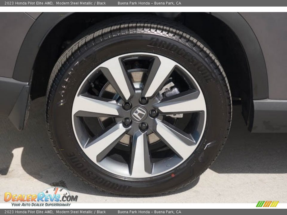 2023 Honda Pilot Elite AWD Wheel Photo #10