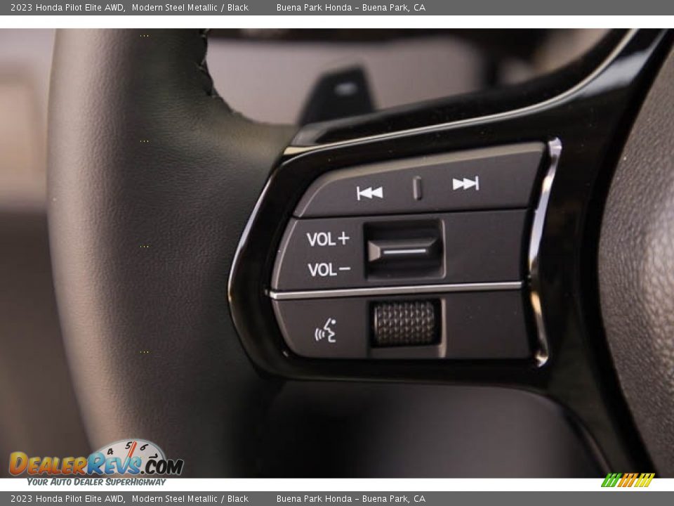 2023 Honda Pilot Elite AWD Steering Wheel Photo #20