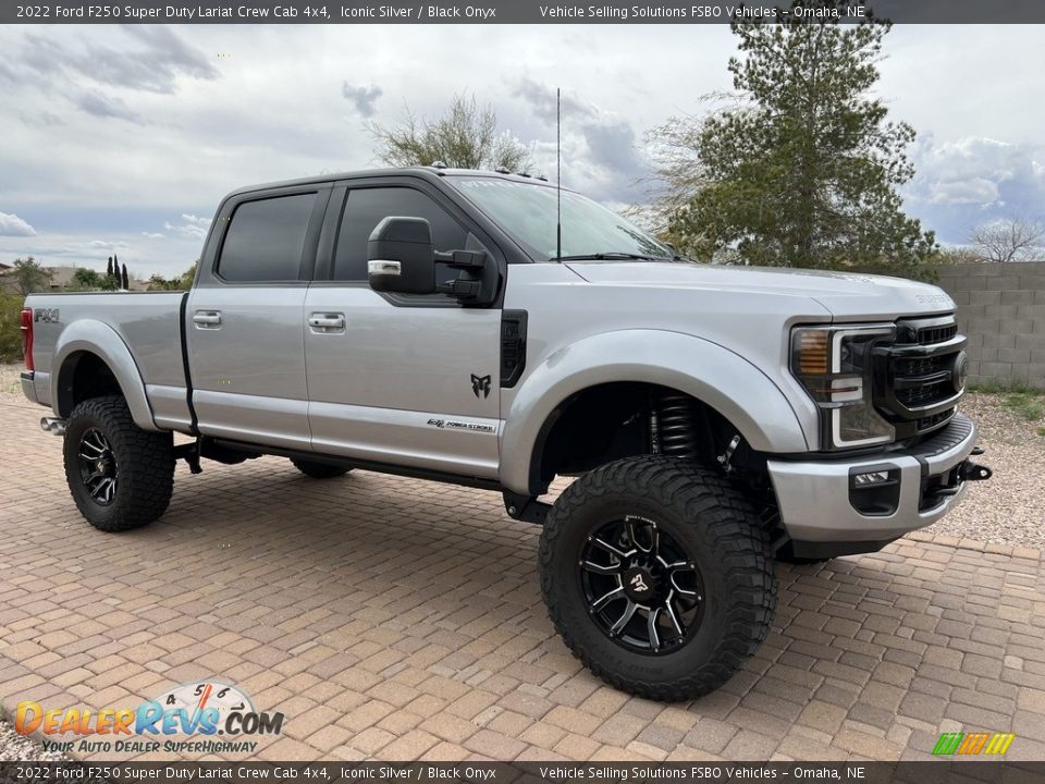 2022 Ford F250 Super Duty Lariat Crew Cab 4x4 Iconic Silver / Black Onyx Photo #2