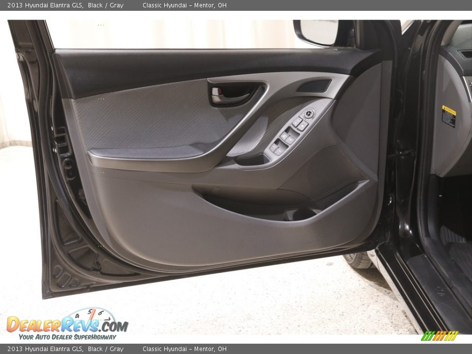 2013 Hyundai Elantra GLS Black / Gray Photo #4