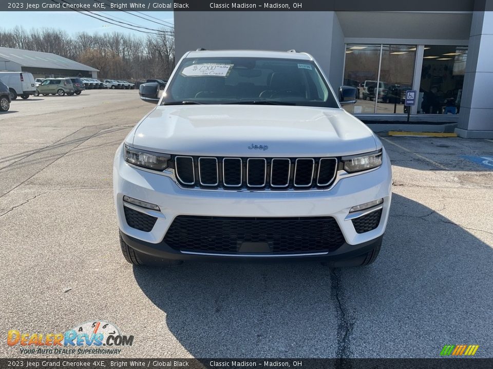 2023 Jeep Grand Cherokee 4XE Bright White / Global Black Photo #11