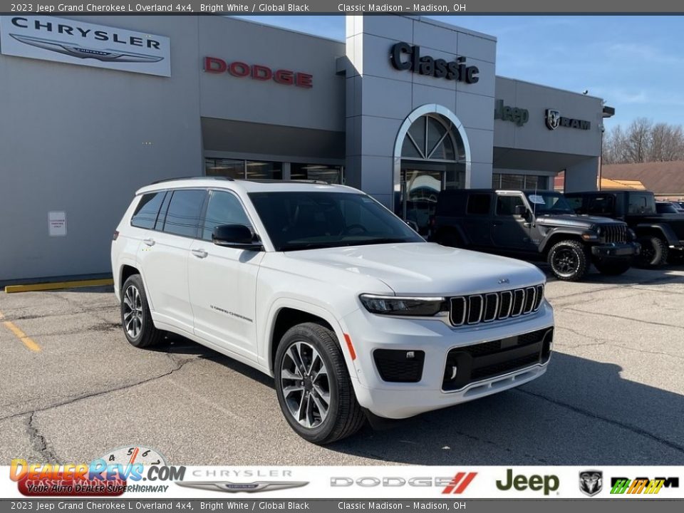 2023 Jeep Grand Cherokee L Overland 4x4 Bright White / Global Black Photo #1