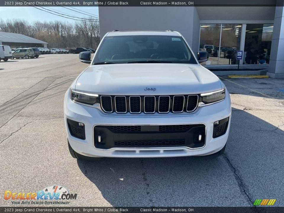 2023 Jeep Grand Cherokee L Overland 4x4 Bright White / Global Black Photo #11