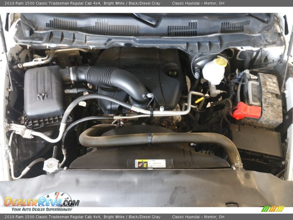 2019 Ram 1500 Classic Tradesman Regular Cab 4x4 Bright White / Black/Diesel Gray Photo #18
