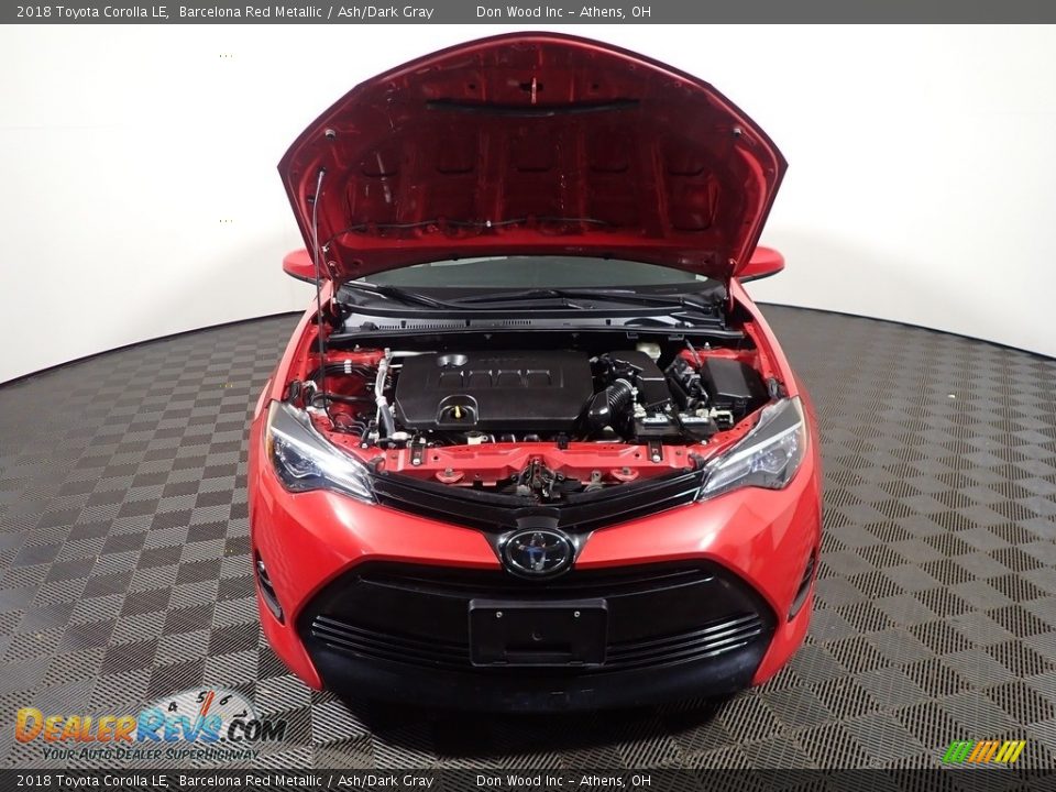 2018 Toyota Corolla LE Barcelona Red Metallic / Ash/Dark Gray Photo #5
