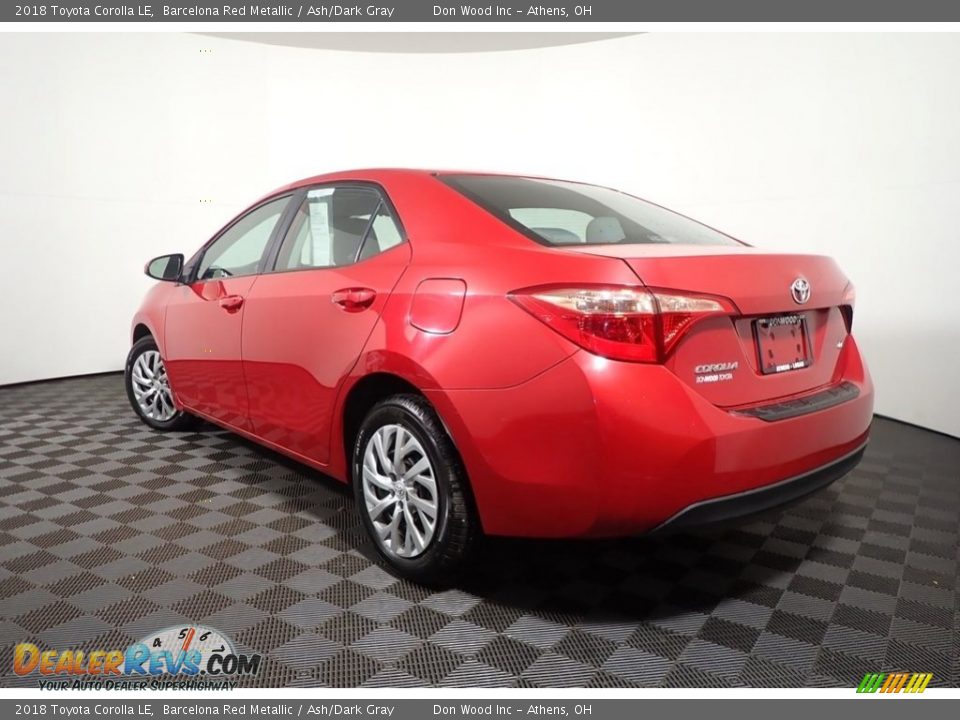 2018 Toyota Corolla LE Barcelona Red Metallic / Ash/Dark Gray Photo #9
