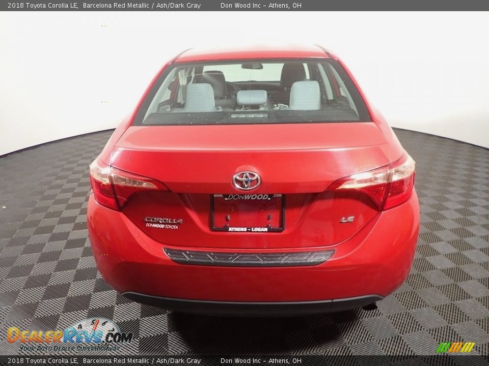 2018 Toyota Corolla LE Barcelona Red Metallic / Ash/Dark Gray Photo #11