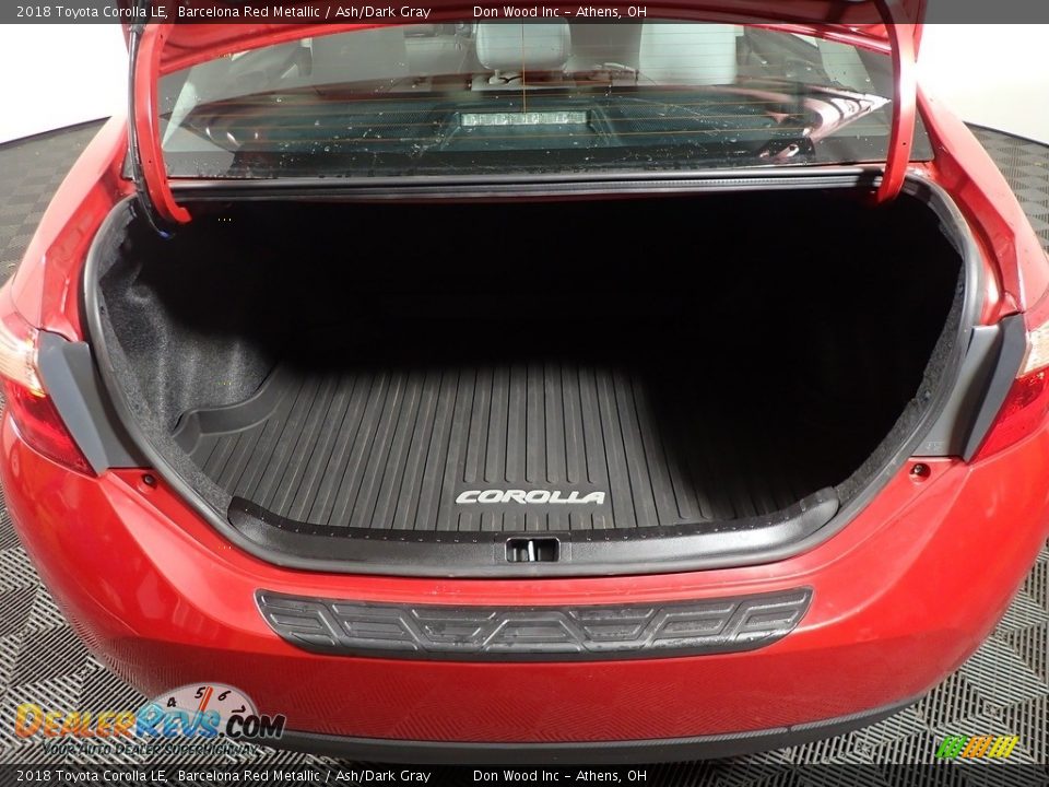2018 Toyota Corolla LE Barcelona Red Metallic / Ash/Dark Gray Photo #13