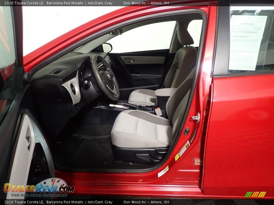 2018 Toyota Corolla LE Barcelona Red Metallic / Ash/Dark Gray Photo #18