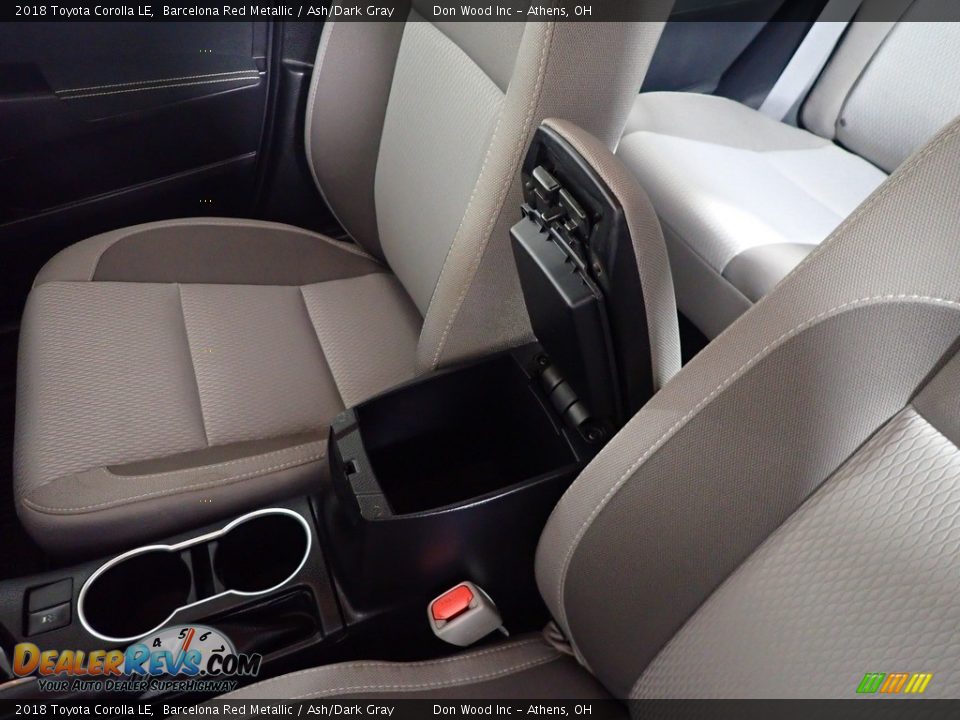 2018 Toyota Corolla LE Barcelona Red Metallic / Ash/Dark Gray Photo #29