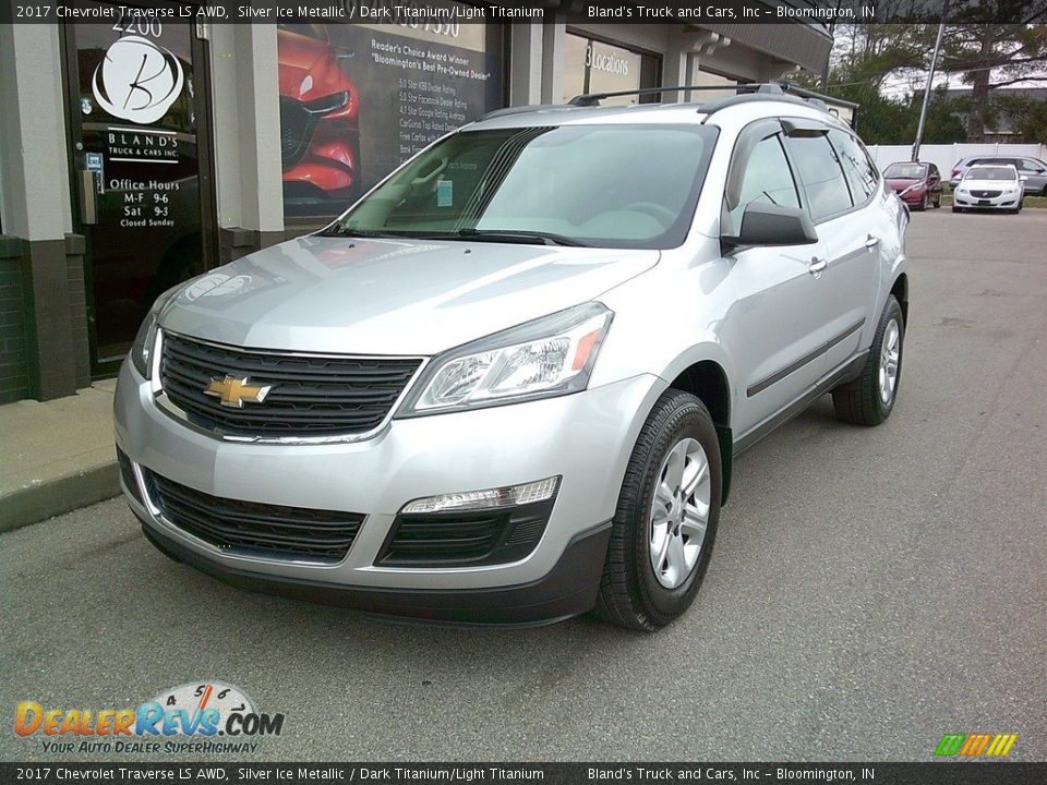 2017 Chevrolet Traverse LS AWD Silver Ice Metallic / Dark Titanium/Light Titanium Photo #2