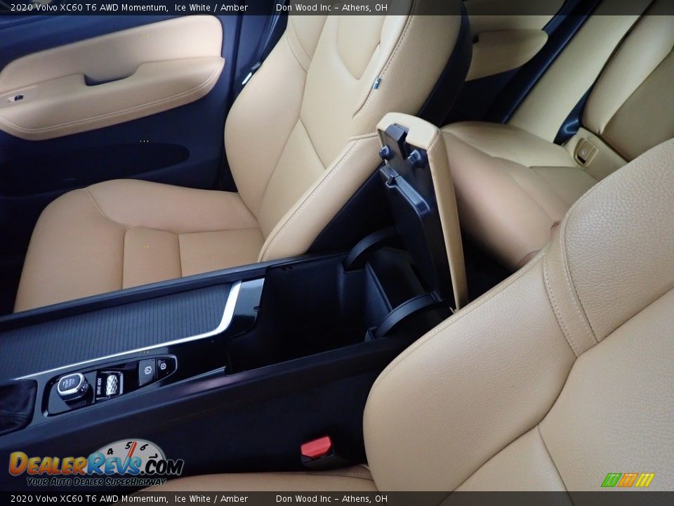 2020 Volvo XC60 T6 AWD Momentum Ice White / Amber Photo #31