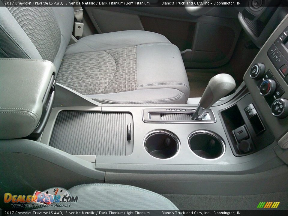 2017 Chevrolet Traverse LS AWD Silver Ice Metallic / Dark Titanium/Light Titanium Photo #33