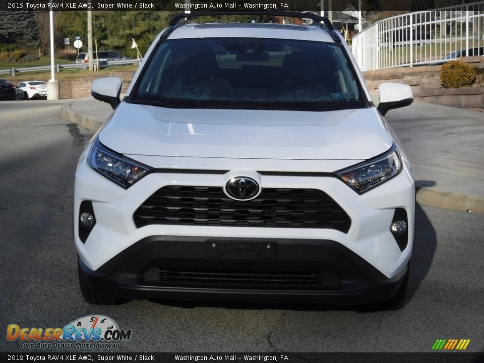 2019 Toyota RAV4 XLE AWD Super White / Black Photo #13