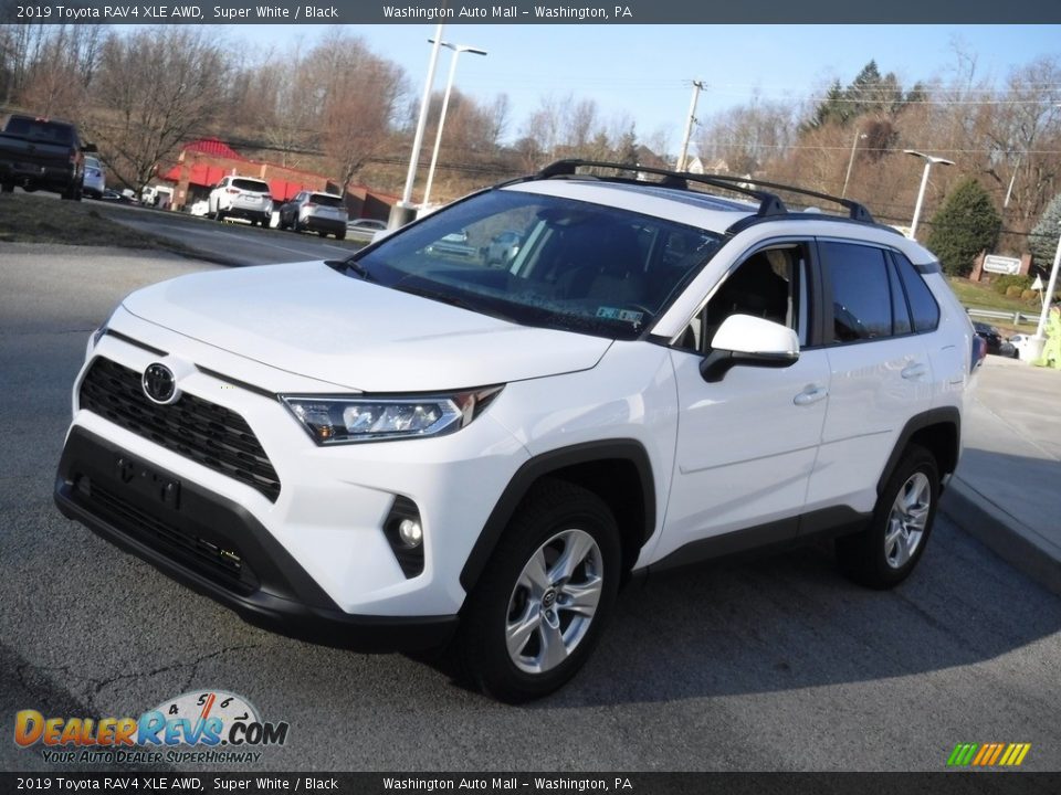 2019 Toyota RAV4 XLE AWD Super White / Black Photo #14