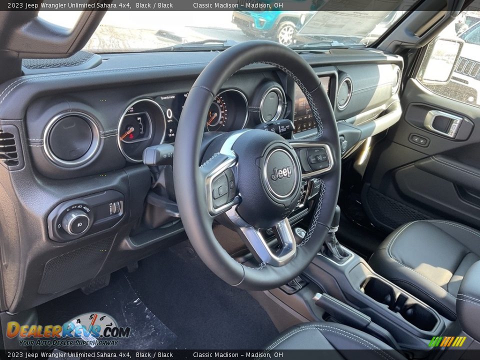 2023 Jeep Wrangler Unlimited Sahara 4x4 Black / Black Photo #4