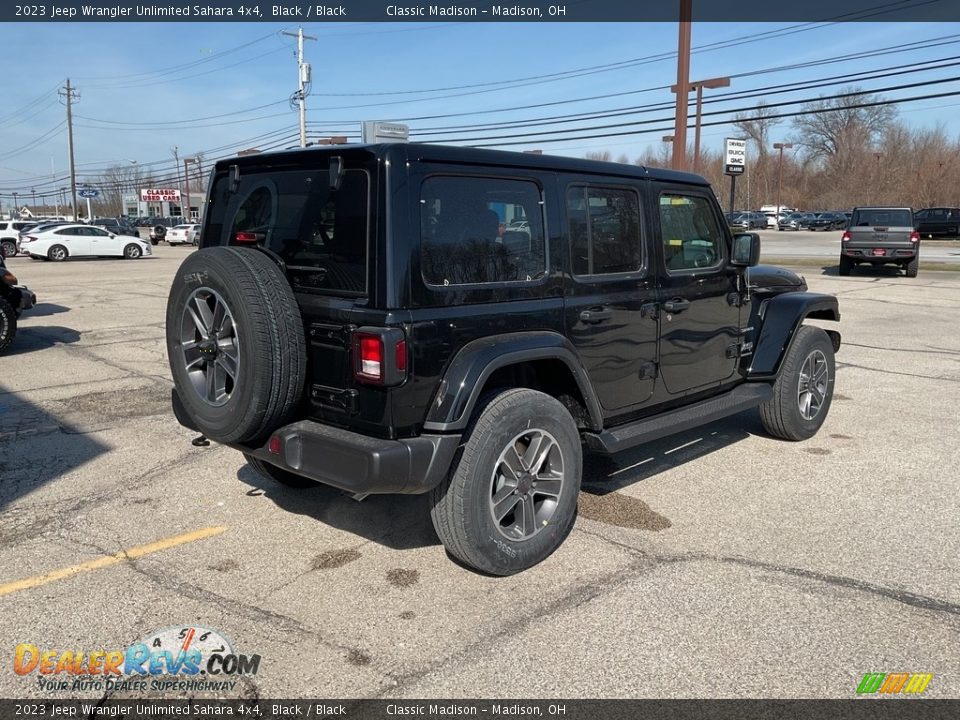 2023 Jeep Wrangler Unlimited Sahara 4x4 Black / Black Photo #8