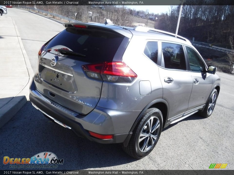 2017 Nissan Rogue SL AWD Gun Metallic / Charcoal Photo #18