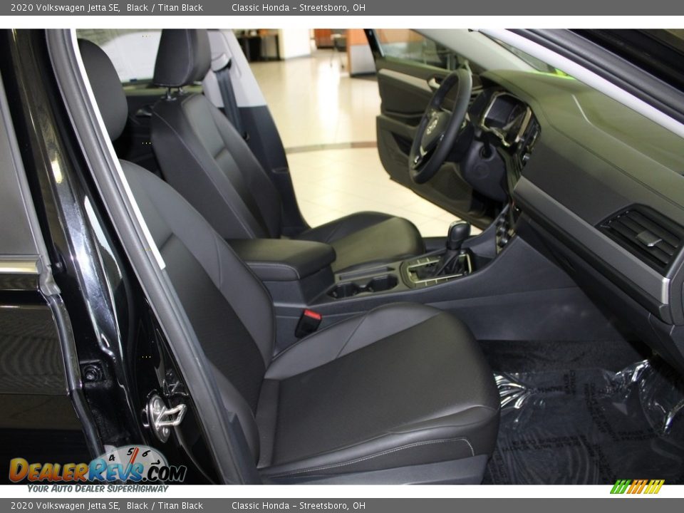 2020 Volkswagen Jetta SE Black / Titan Black Photo #16
