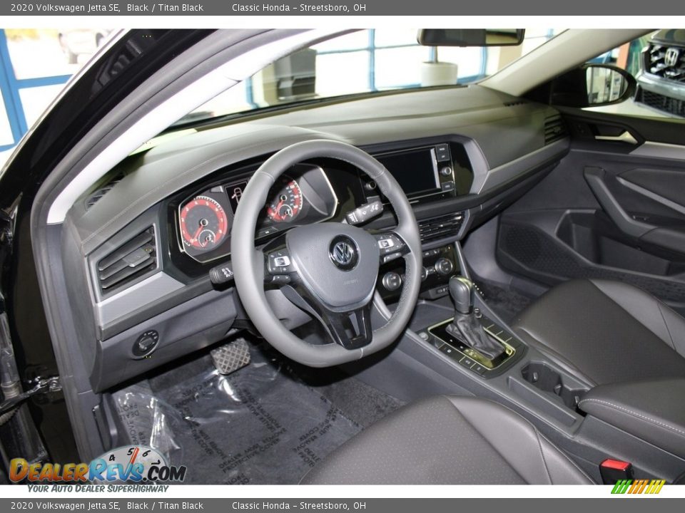 2020 Volkswagen Jetta SE Black / Titan Black Photo #28